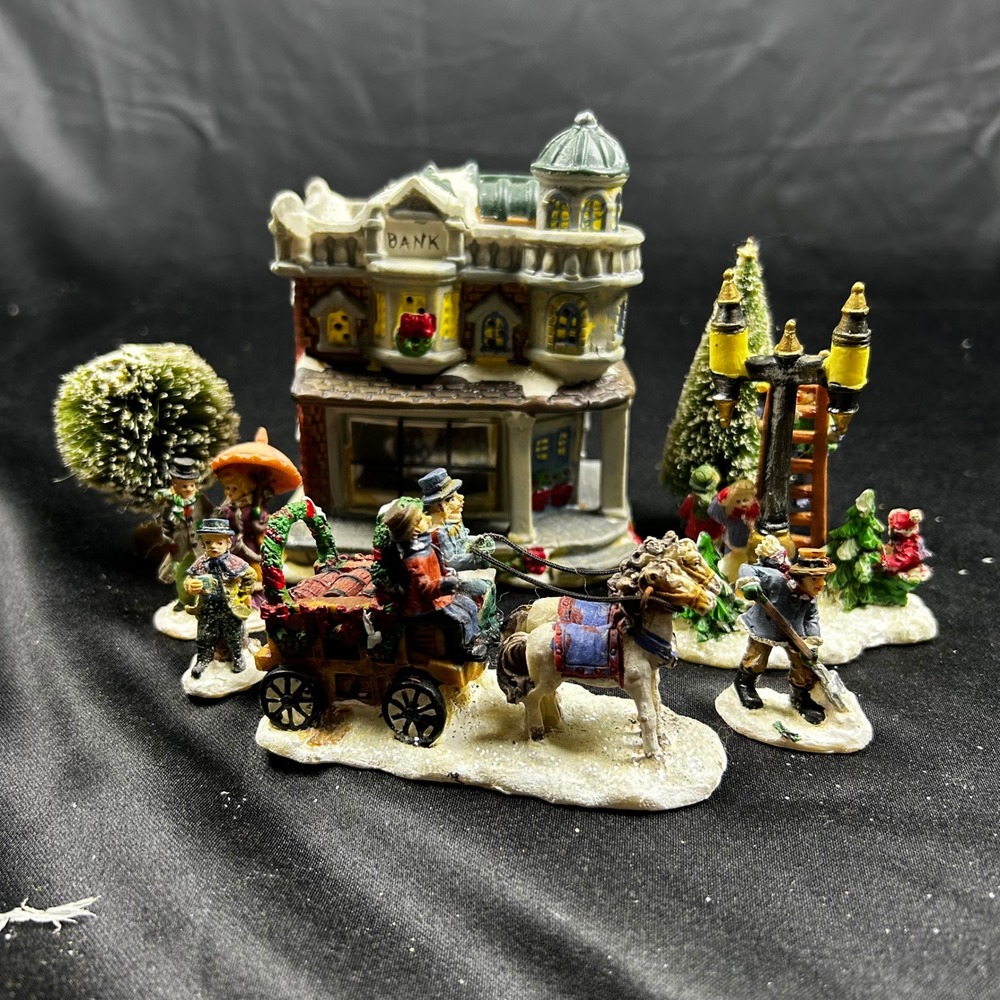 Cobblestone Corners 2004 Christmas Village Set Bank Carriage Figurines 11 Piece